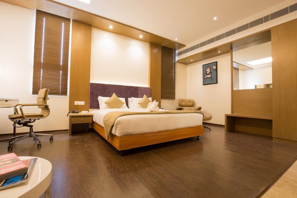 Kiscol Grands Hotel Coimbatore Esterno foto