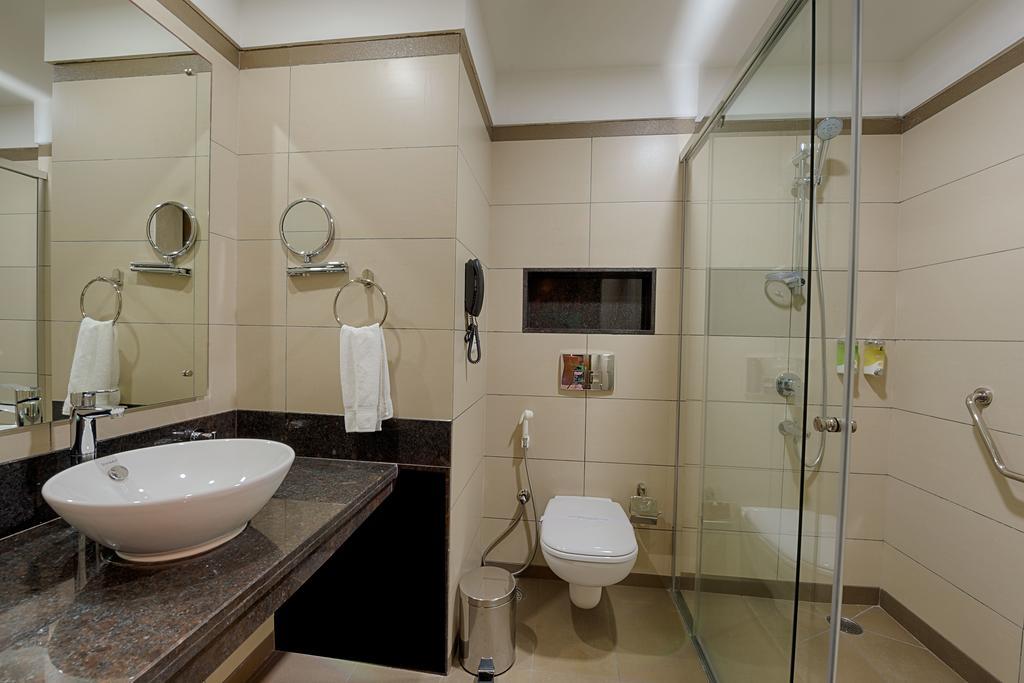 Kiscol Grands Hotel Coimbatore Esterno foto